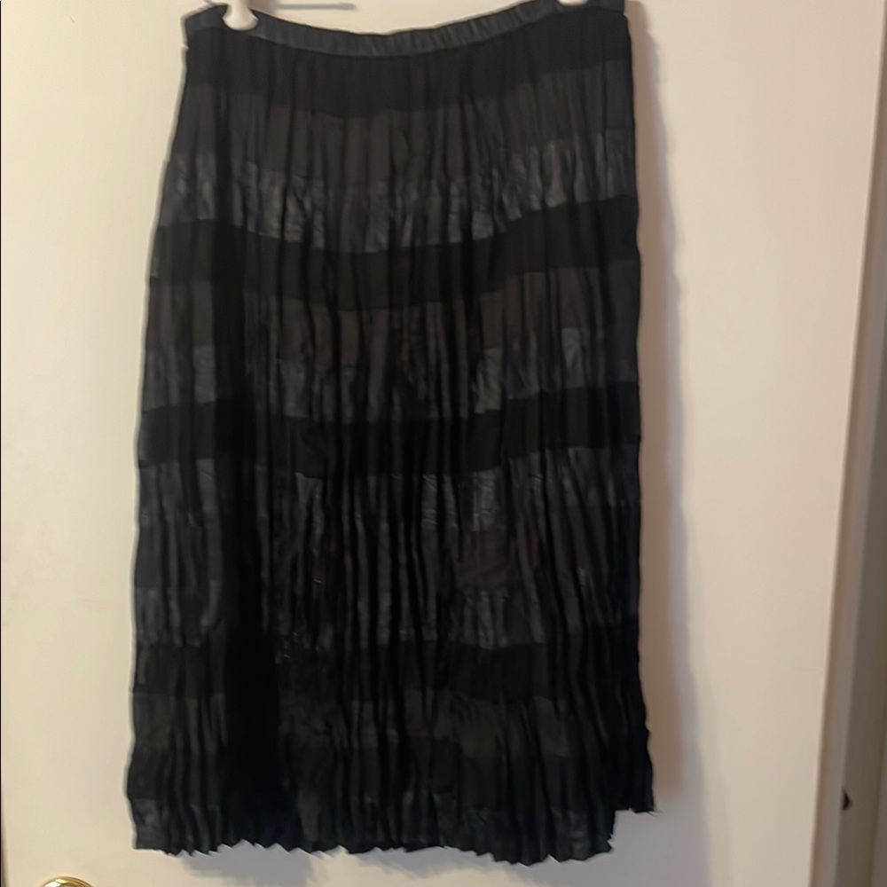 Paniz Black Pleated Midi Skirt Cocktail